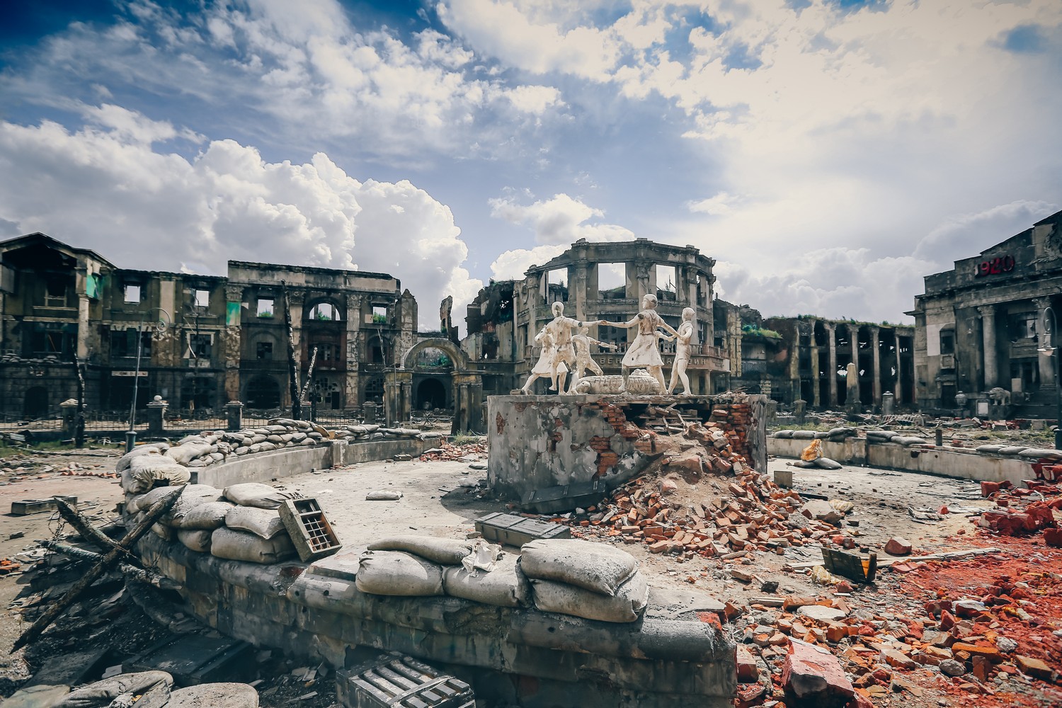 Сталинград руины фонтан
